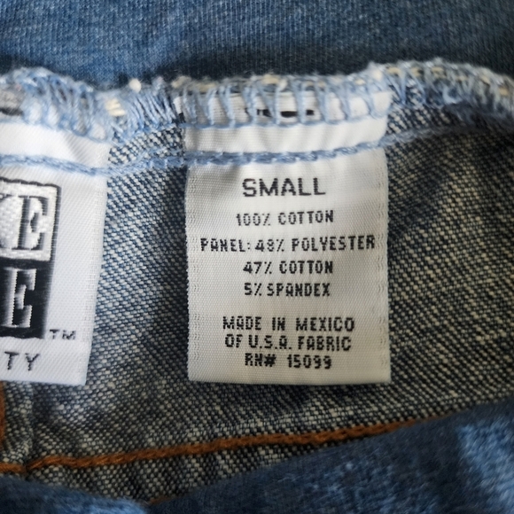 Take Nine Maternity Blue Denim Capris Women's Small S Elastic Panel Waist EUC - Picture 8 of 9